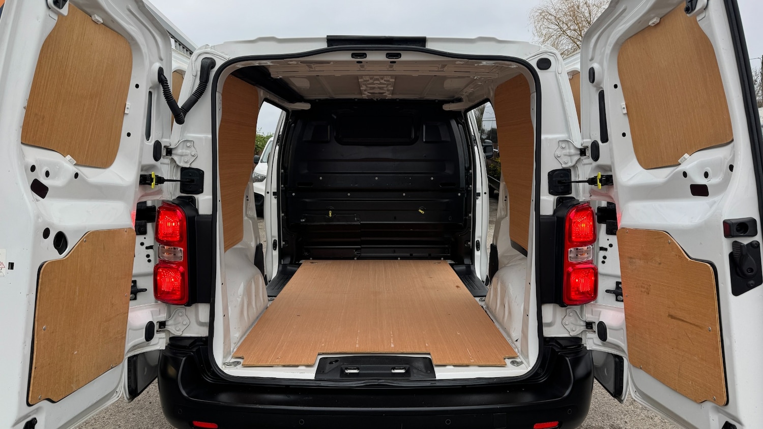 Used Peugeot Expert 2022 for sale - 77034475: Photo 7