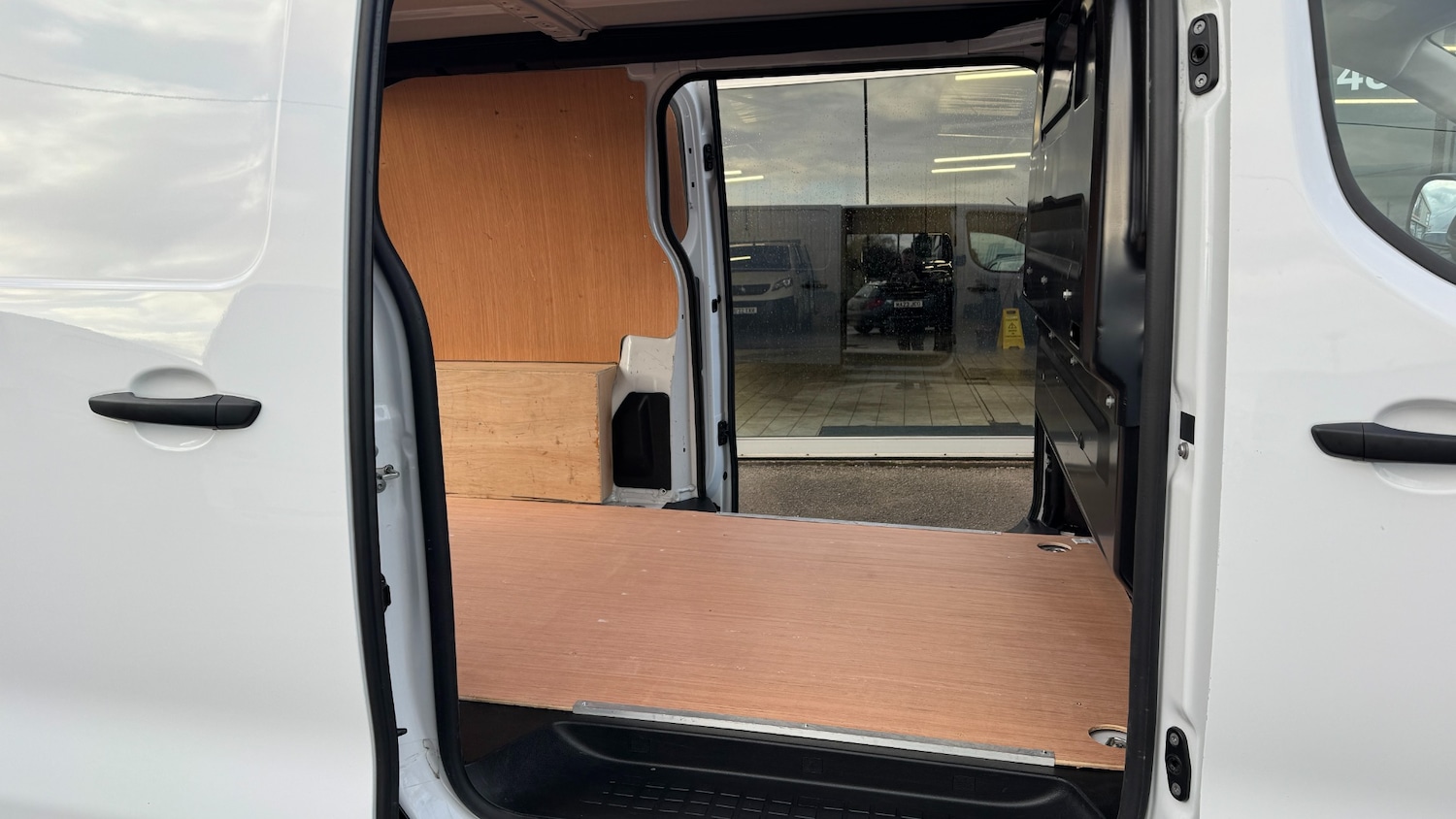 Used Vauxhall Vivaro 2024 for sale - 77629552: Photo 10