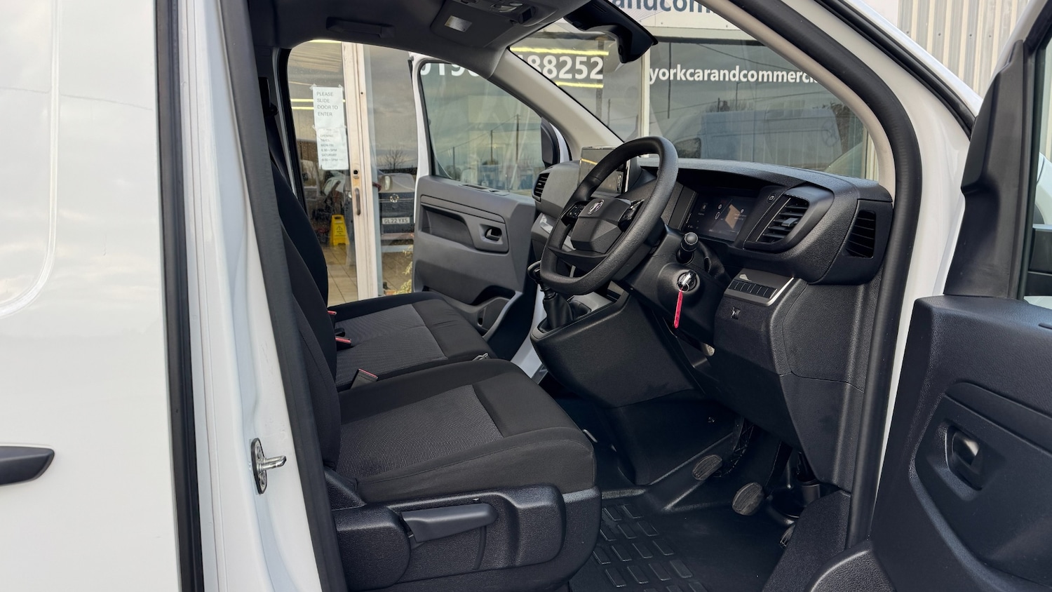 Used Vauxhall Vivaro 2024 for sale - 77629552: Photo 11