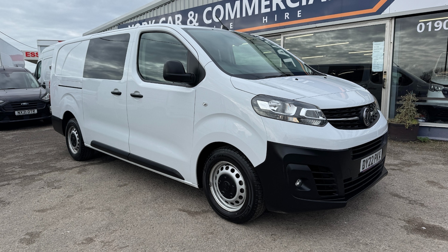 Used Vauxhall Vivaro 2022 for sale - 77702011: Photo 1