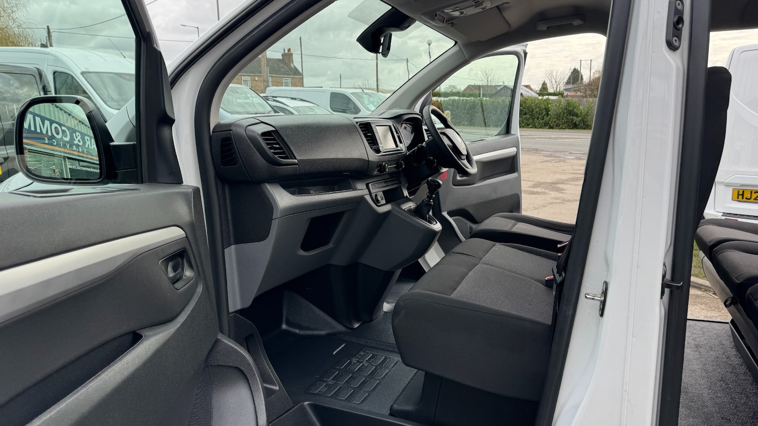 Used Vauxhall Vivaro 2022 for sale - 77702011: Photo 11