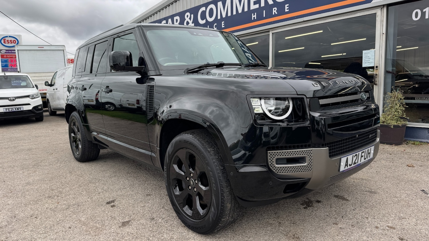 Used Land Rover Defender 2021 for sale - 76243225: Photo 1