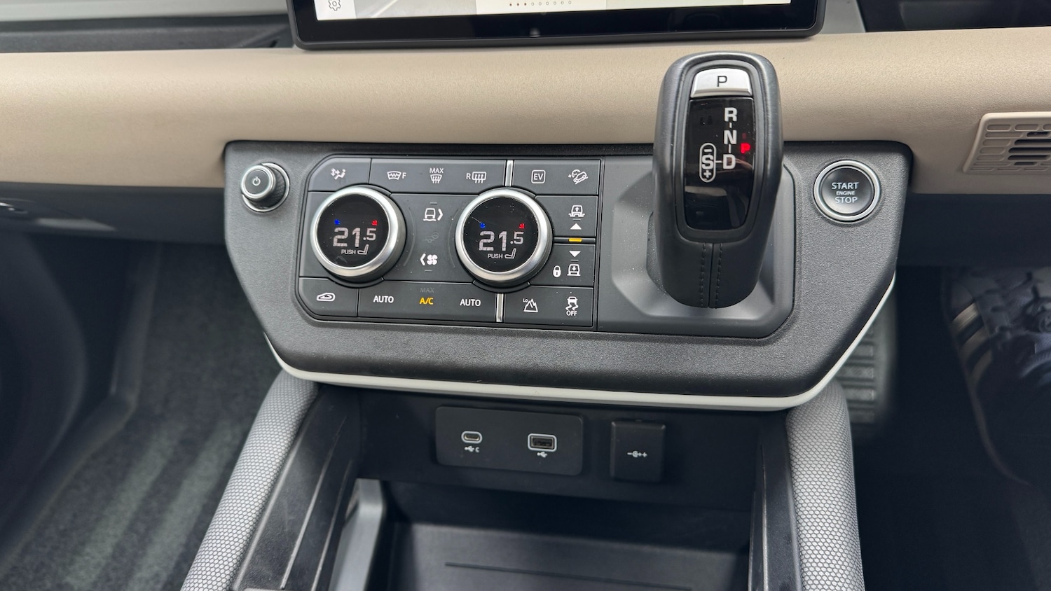 Used Land Rover Defender 2021 for sale - 76243225: Photo 14