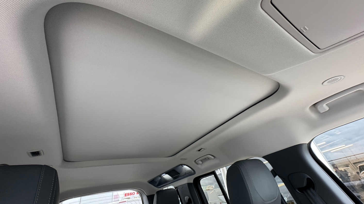 Used Land Rover Defender 2021 for sale - 76243225: Photo 17