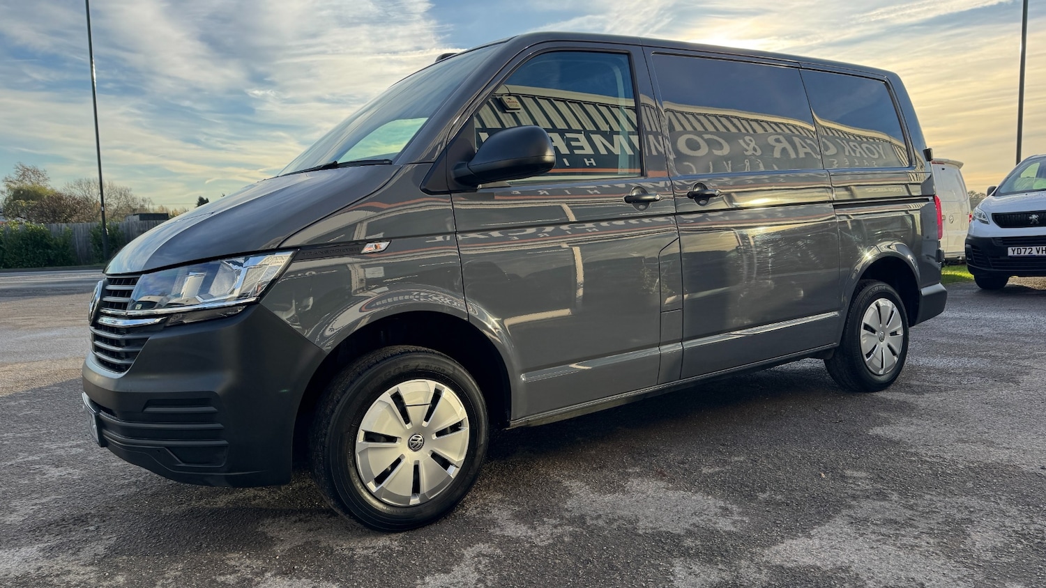 Used Volkswagen Transporter 2021 for sale - 76663622: Photo 3