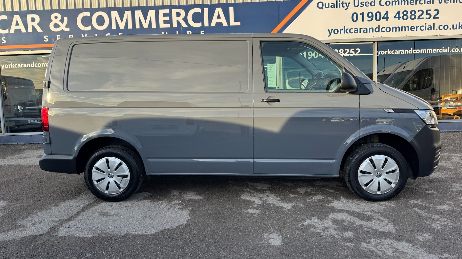 Used Volkswagen Transporter 2021 for sale - 76663622: Photo 4