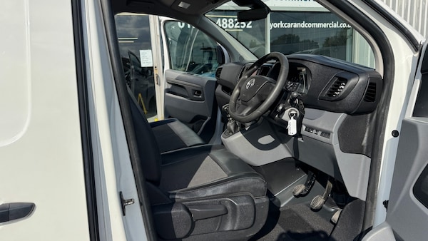 Used Vauxhall Vivaro 2020 for sale - 76117388: Photo 11