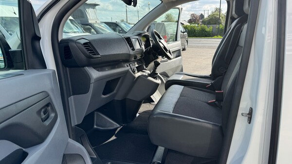 Used Vauxhall Vivaro 2020 for sale - 76117388: Photo 12