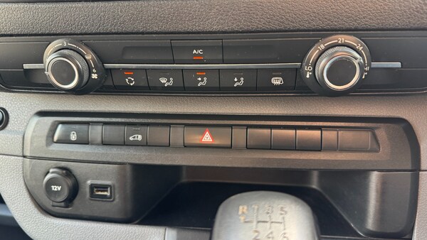 Used Vauxhall Vivaro 2020 for sale - 76117388: Photo 14