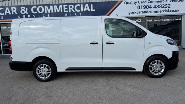 Used Vauxhall Vivaro 2020 for sale - 76117388: Photo 4