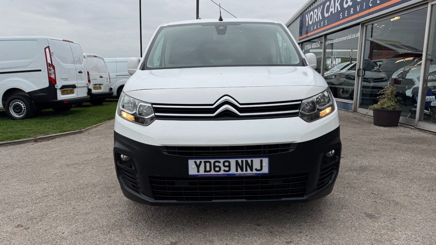 Used Citroen Berlingo 2019 for sale - 76309741: Photo 2