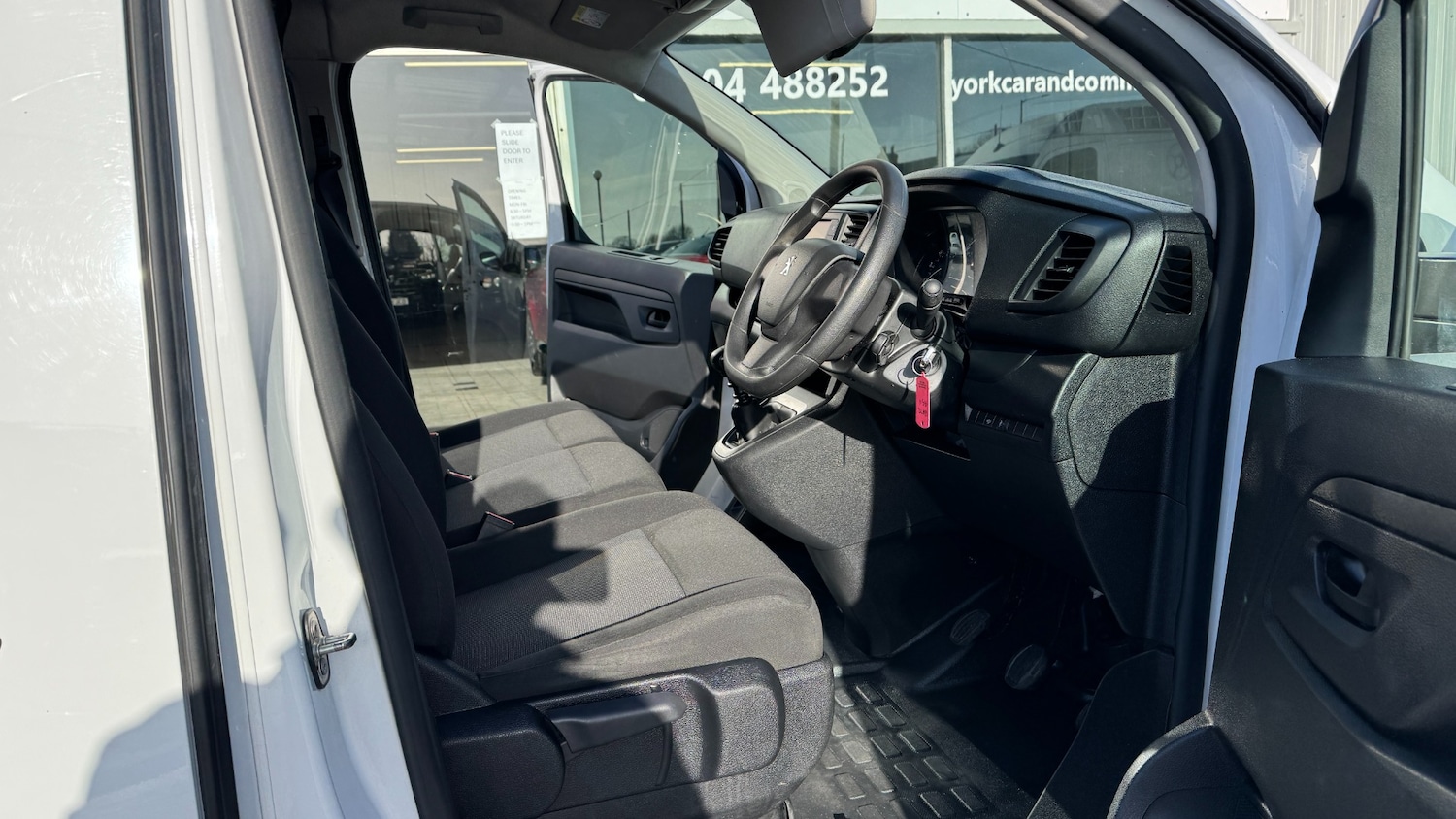 Used Peugeot Expert 2023 for sale - 77392726: Photo 11