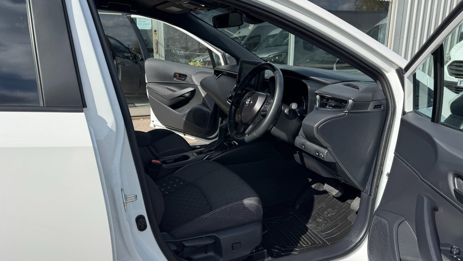 Used Toyota Corolla 2024 for sale - 78209407: Photo 11