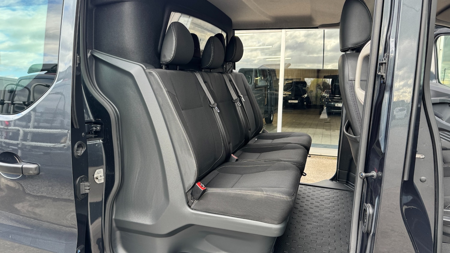 Used Renault Trafic 2022 for sale - 77872389: Photo 10