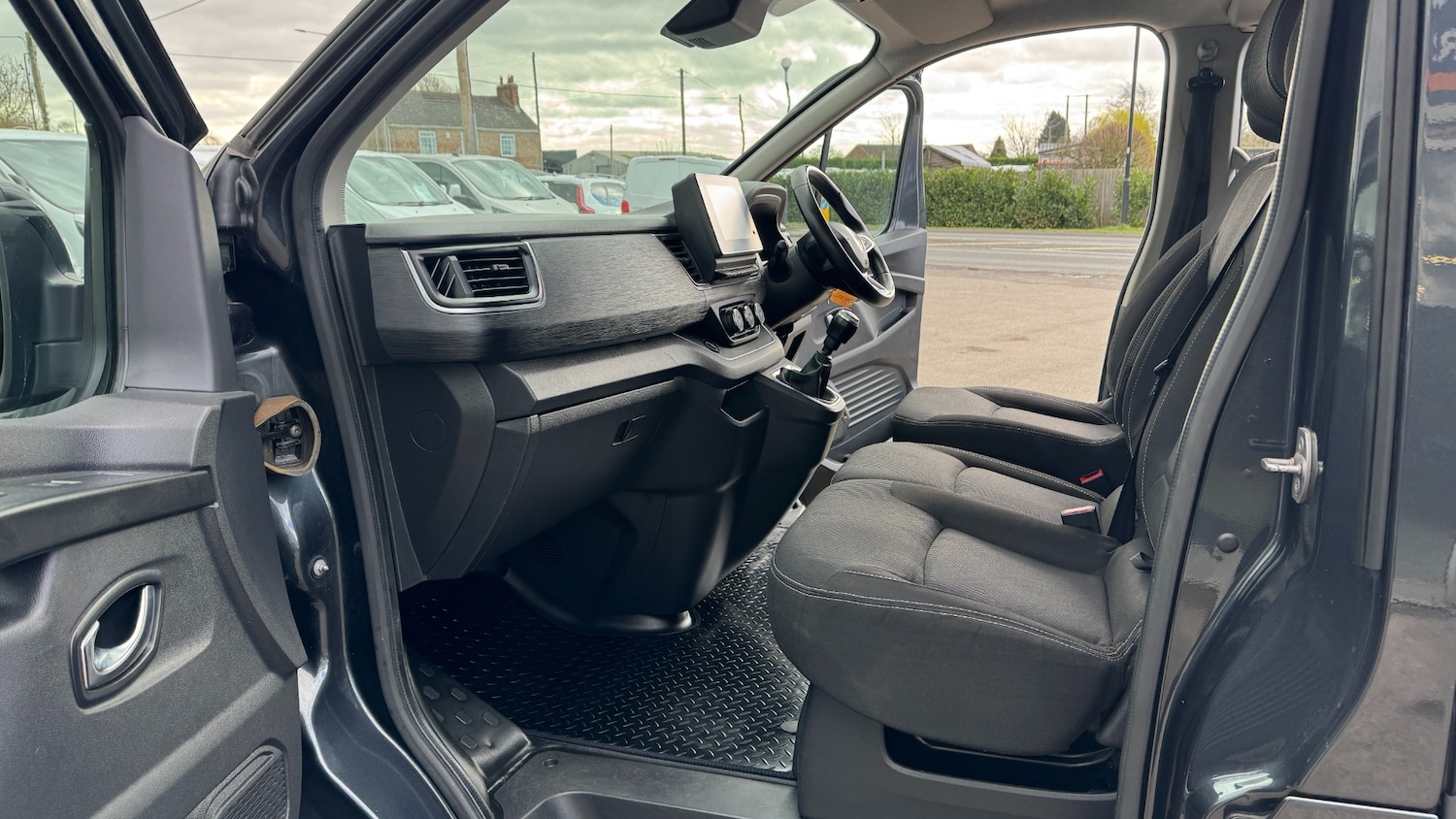 Used Renault Trafic 2022 for sale - 77872389: Photo 12