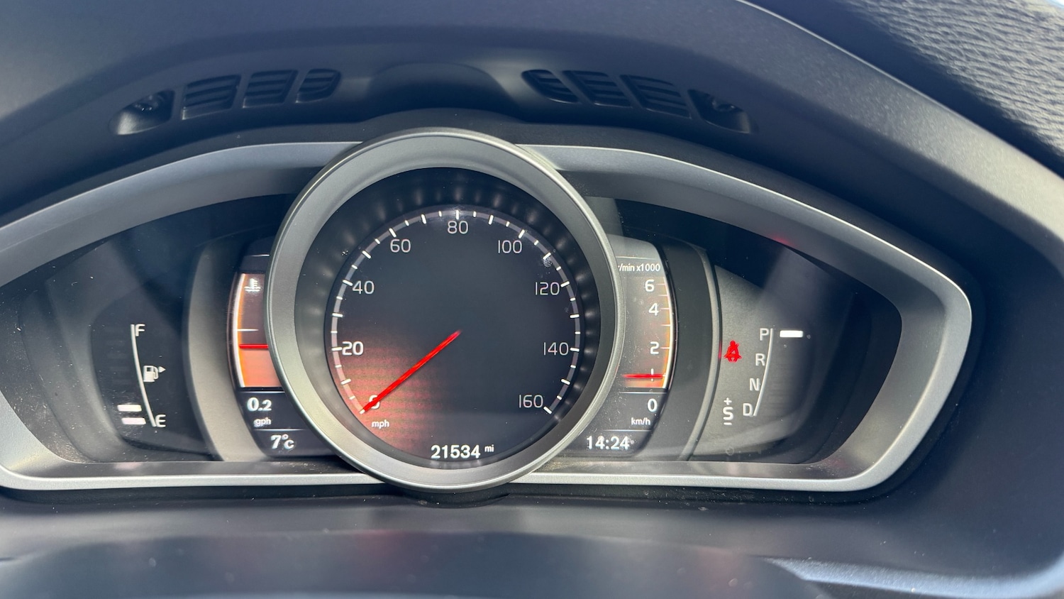 Used Volvo V40 2019 for sale - 77233610: Photo 14