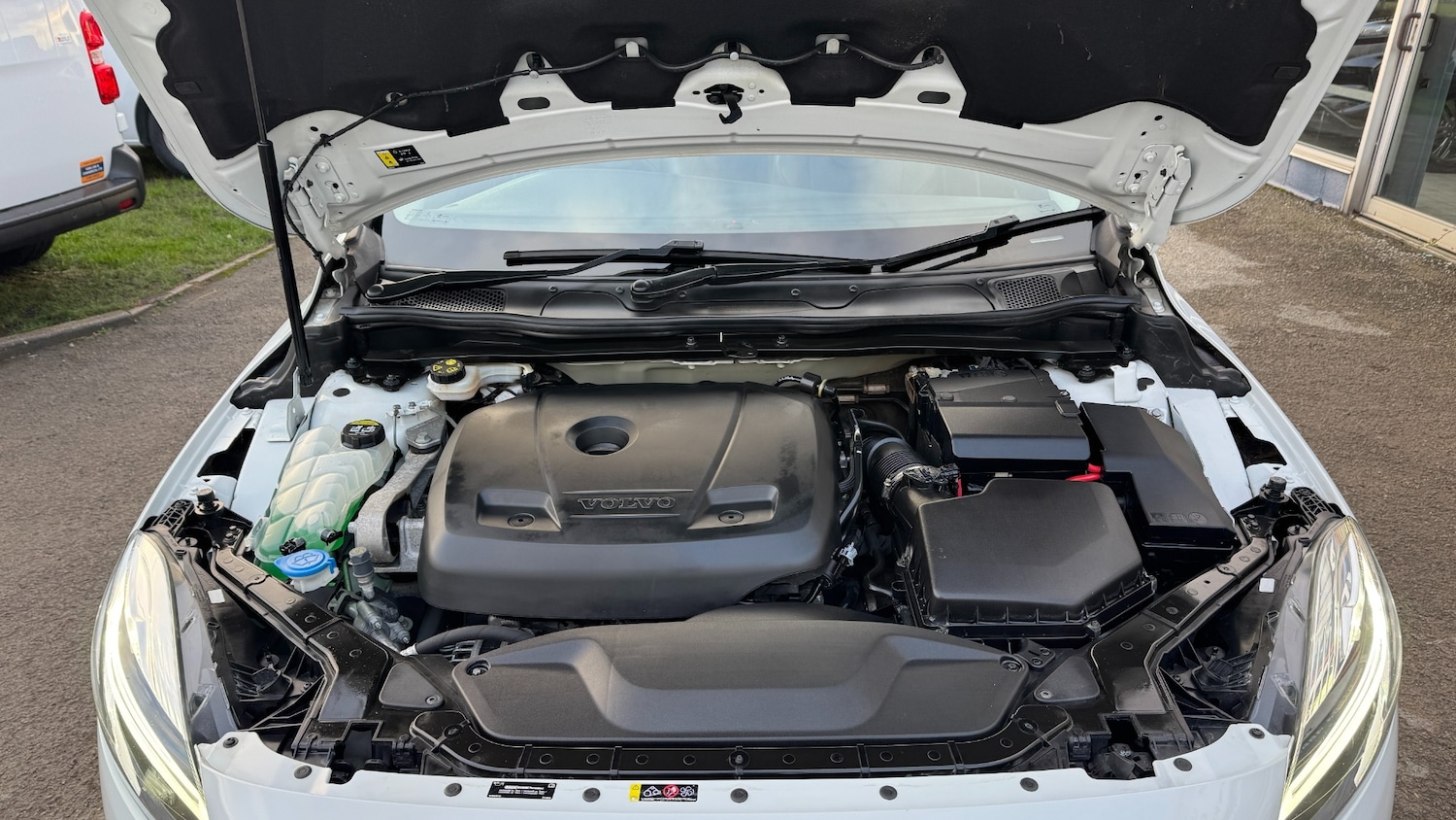 Used Volvo V40 2019 for sale - 77233610: Photo 8