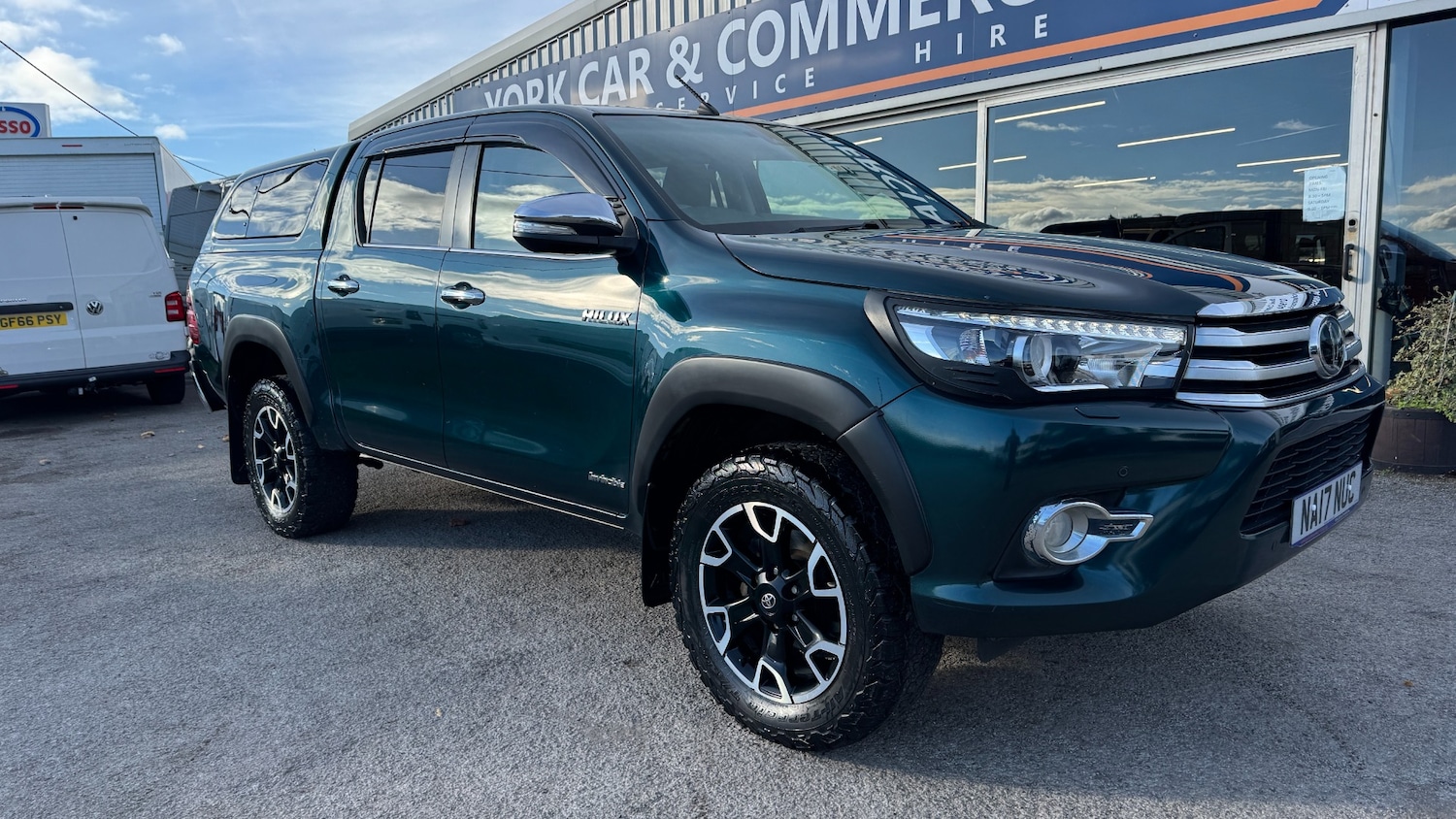 Used Toyota Hilux 2017 for sale - 76374131: Photo 1