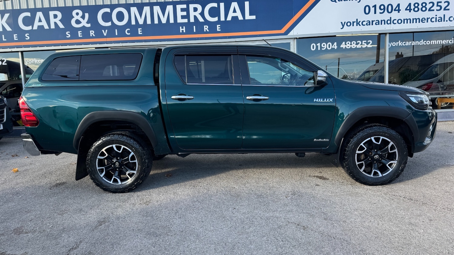 Used Toyota Hilux 2017 for sale - 76374131: Photo 4