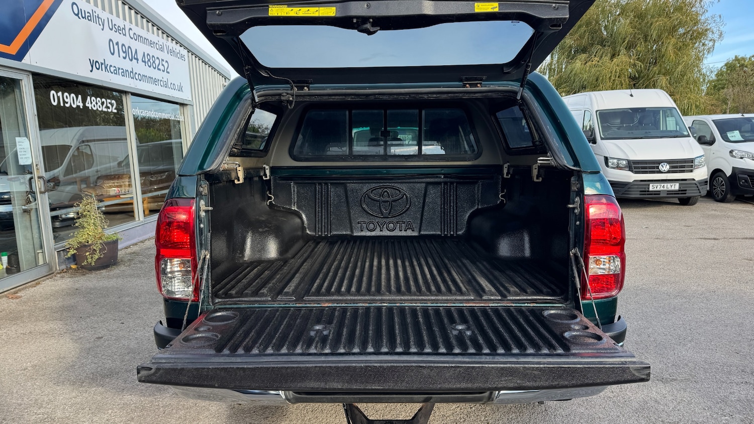 Used Toyota Hilux 2017 for sale - 76374131: Photo 7