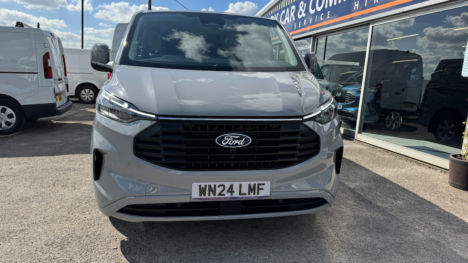 Used Ford Transit Custom 2024 for sale - 78209393: Photo 2