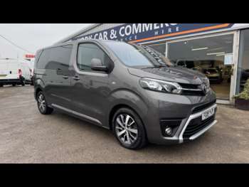 2019 (19) - 2.0D Family Medium MWB Euro 6 (s/s) 5dr (8 Seat)