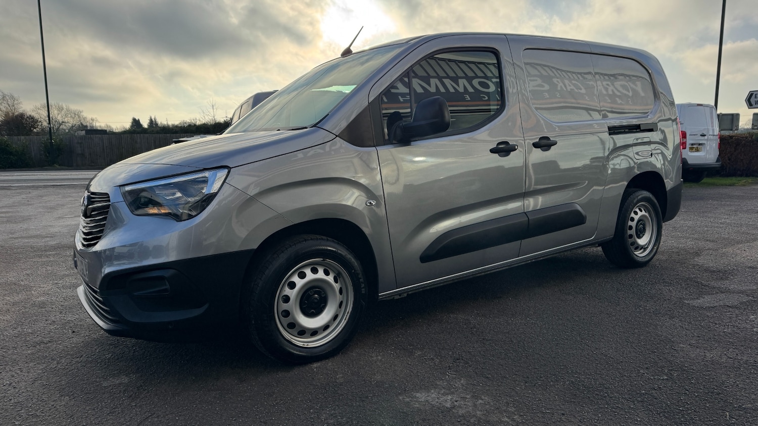 Used Vauxhall Combo 2023 for sale - 77233617: Photo 3