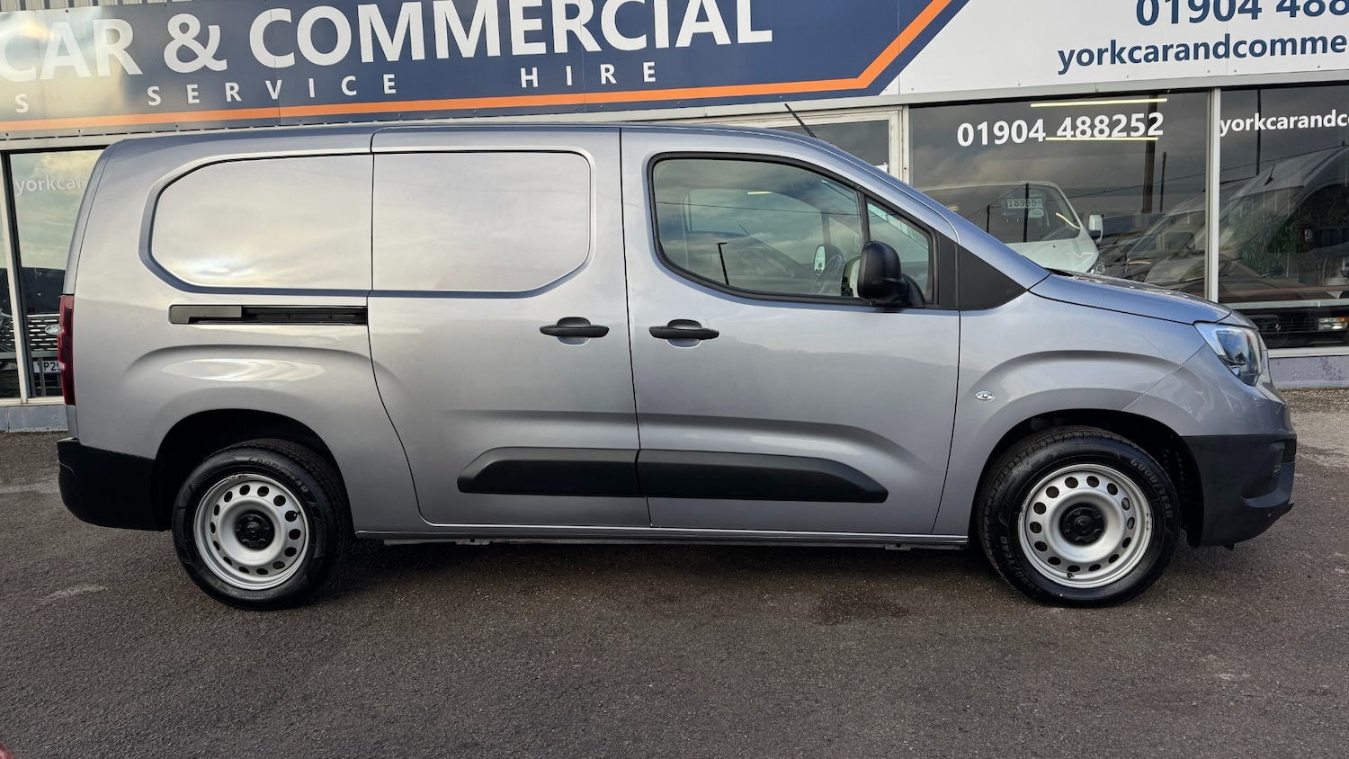 Used Vauxhall Combo 2023 for sale - 77233617: Photo 4
