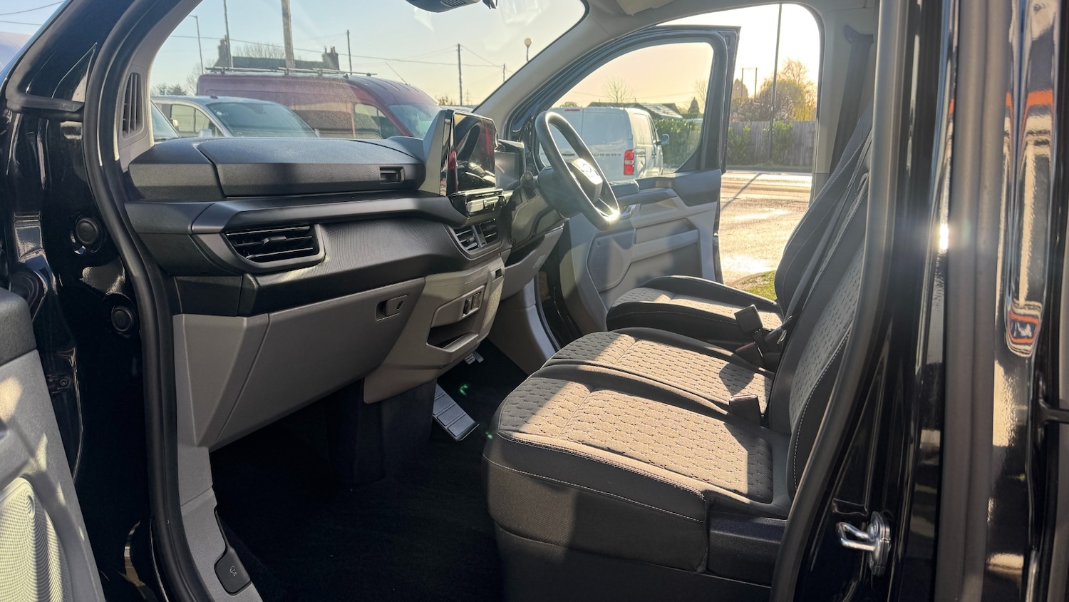 Used Ford Tourneo Custom 2025 for sale - 76791953: Photo 12