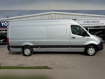 Used Mercedes-Benz Sprinter 2023 for sale - 76007594: Photo