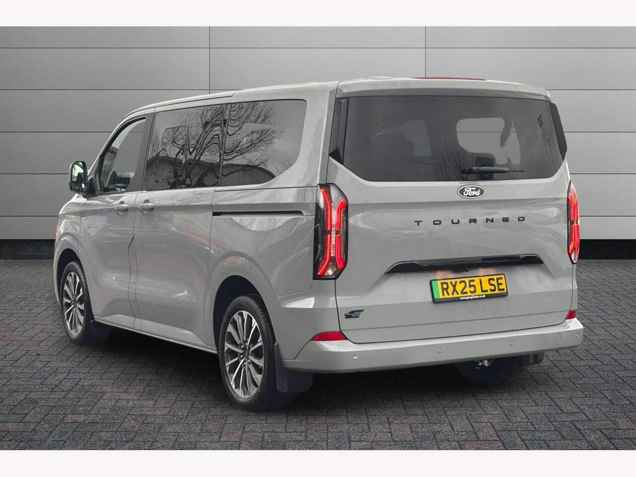 Used Ford Tourneo Custom 2025 for sale - 77698026: Photo 3