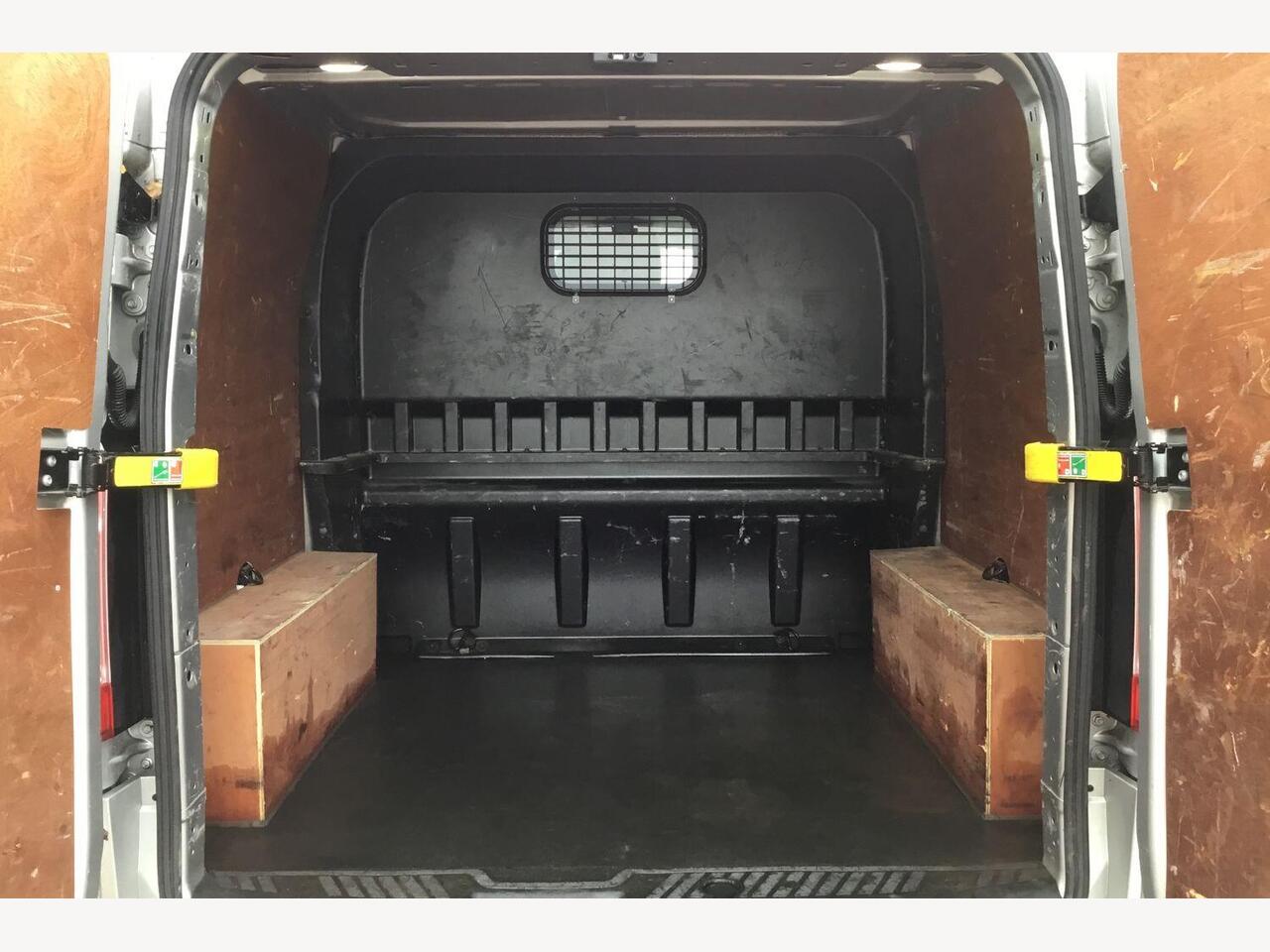 Used Ford Transit Custom 2022 for sale - 76675704: Photo 2