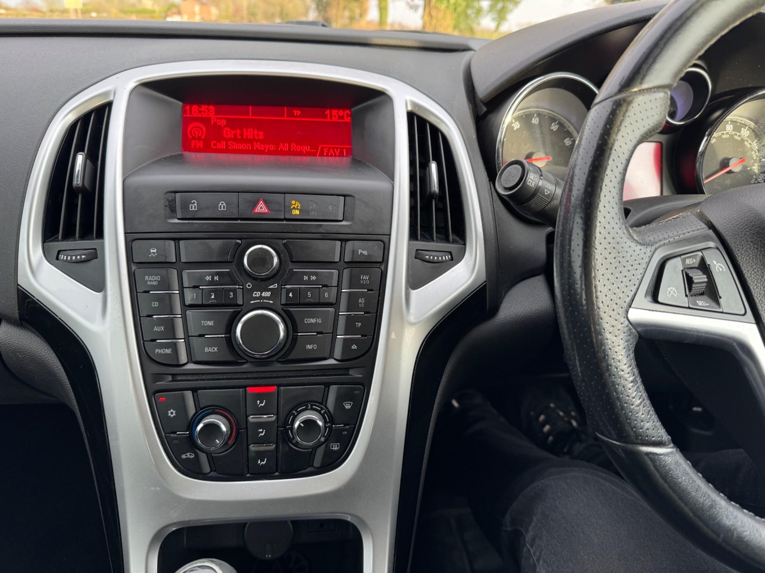 Vehicle 29