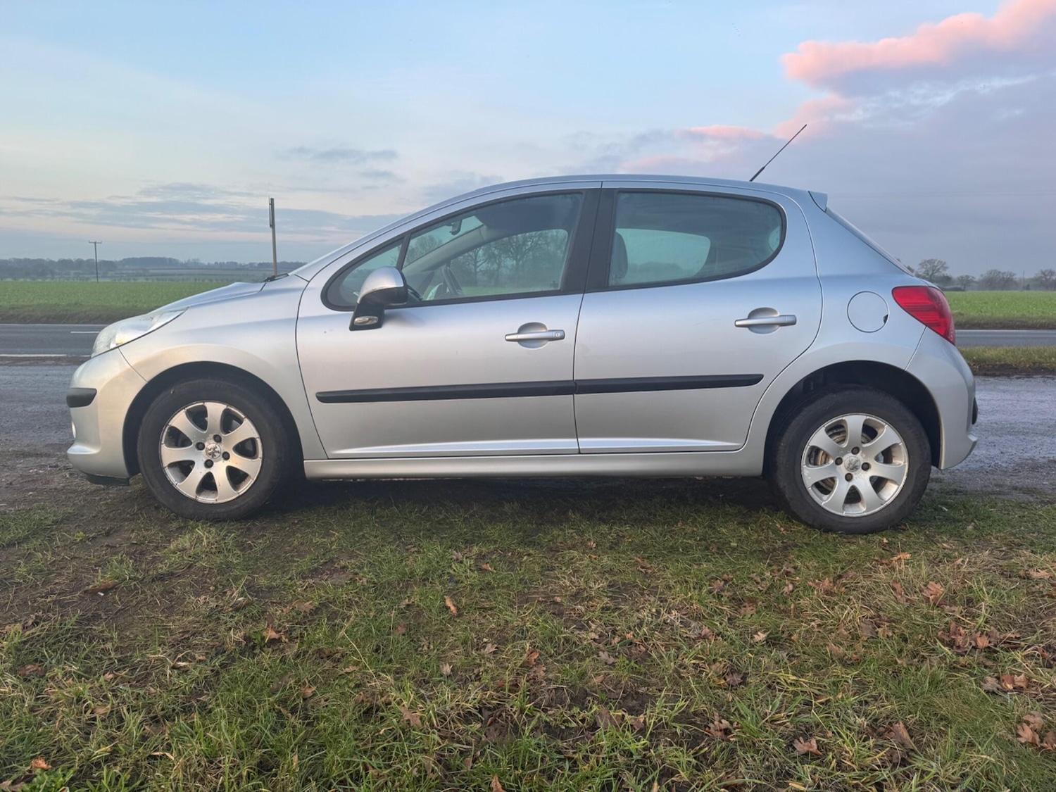 Used Peugeot 207 2009 for sale - 77238554: Photo 14