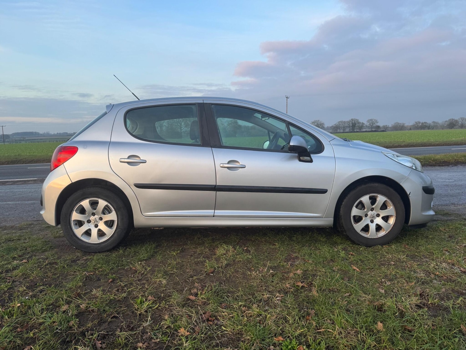 Used Peugeot 207 2009 for sale - 77238554: Photo 16