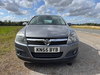 Used Vauxhall Astra 2005 for sale - 75781476: Photo