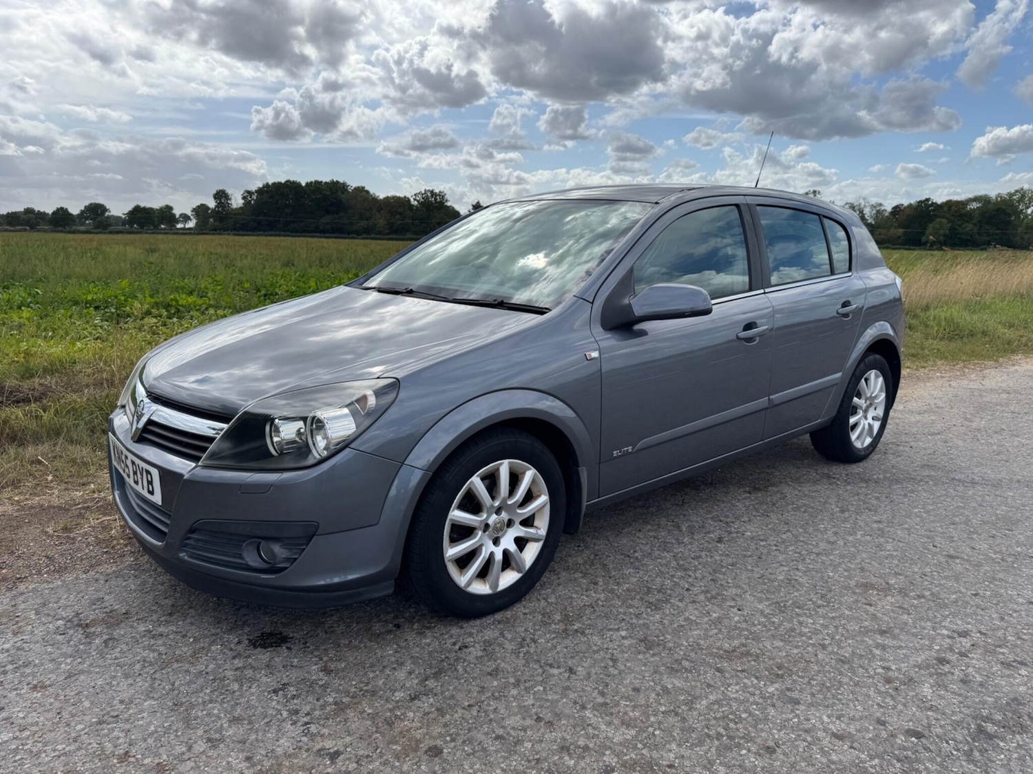 Used Vauxhall Astra for sale - 77969868: Photo 4