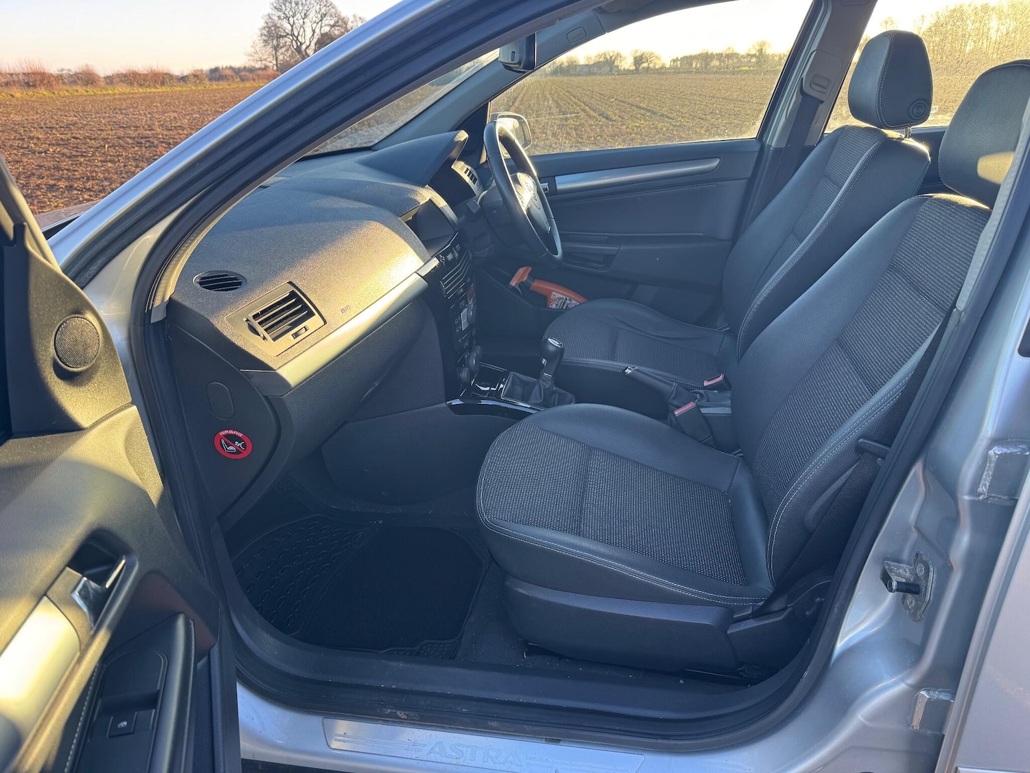 Used Vauxhall Astra 2008 for sale - 77052468: Photo 32