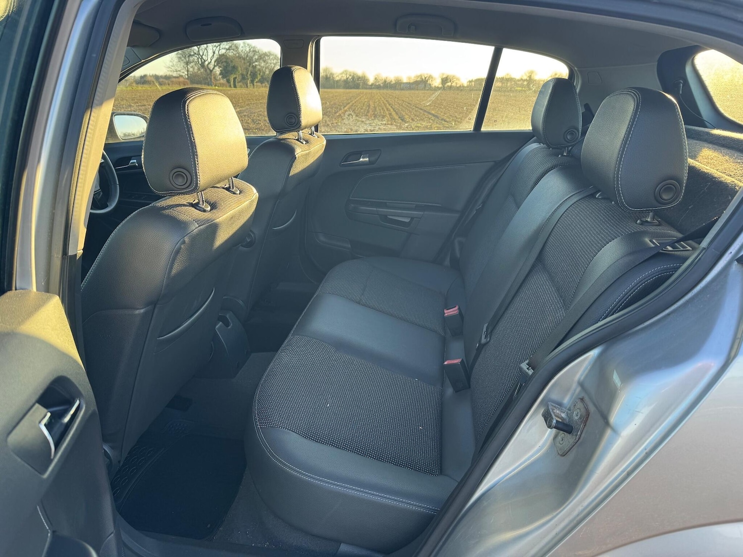 Used Vauxhall Astra 2008 for sale - 77052468: Photo 34