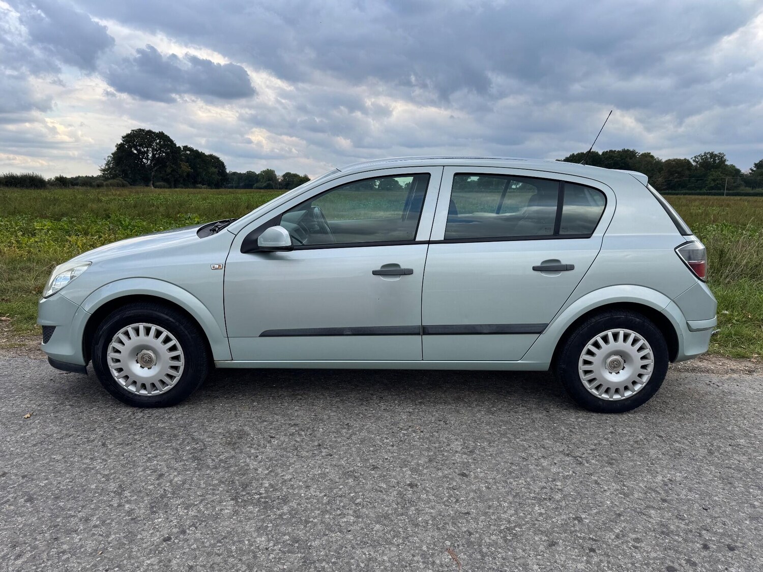 Used Vauxhall Astra 2009 for sale - 76094104: Photo 31