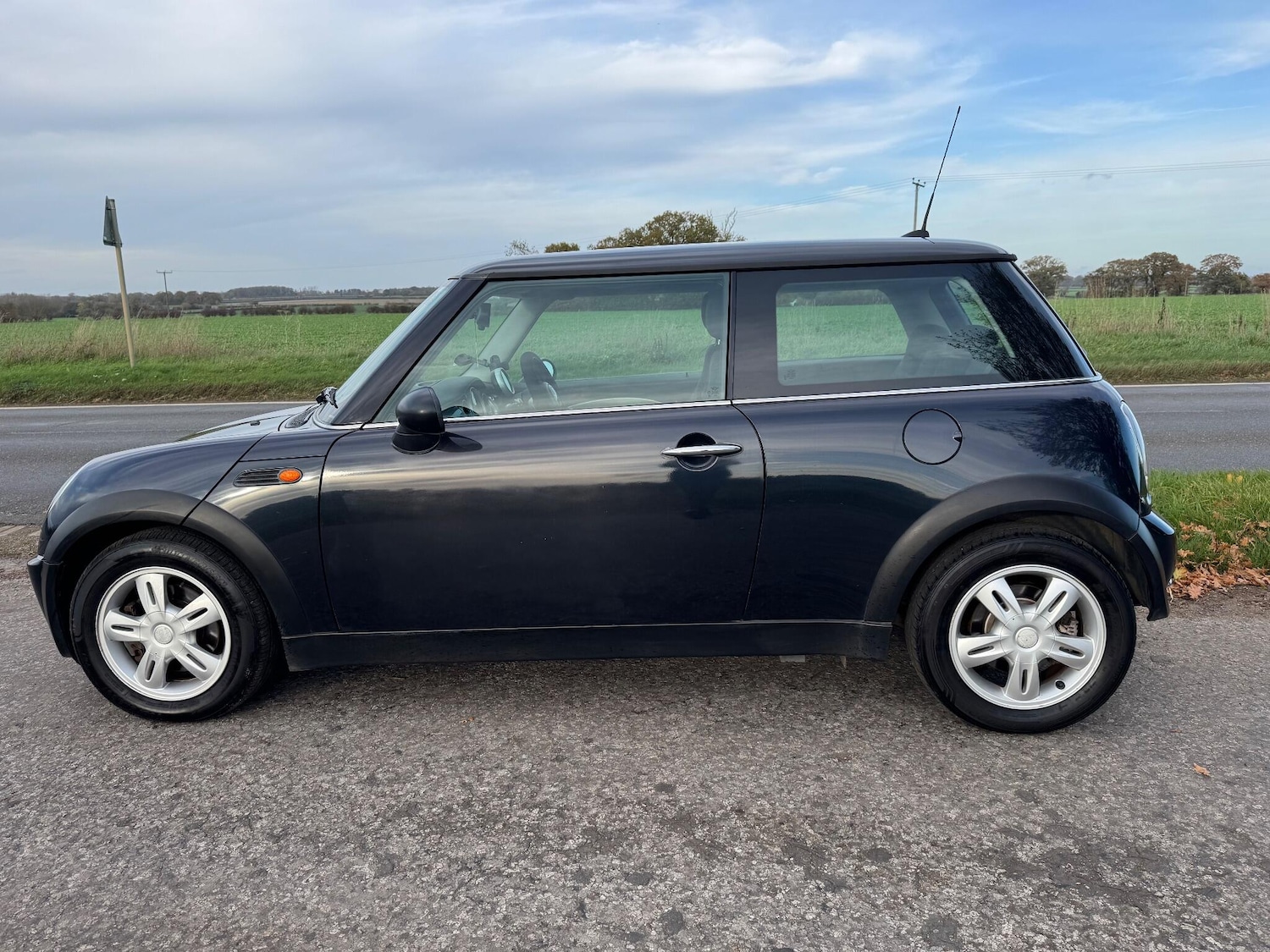 Used MINI Hatch 2005 for sale - 76989789: Photo 19