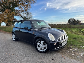 Used MINI Hatch 2005 for sale - 76989789: Photo
