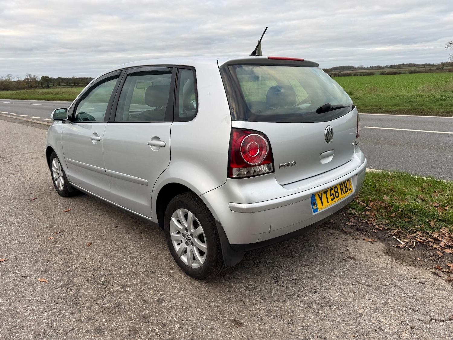 Used Volkswagen Polo 2008 for sale - 76596984: Photo 21