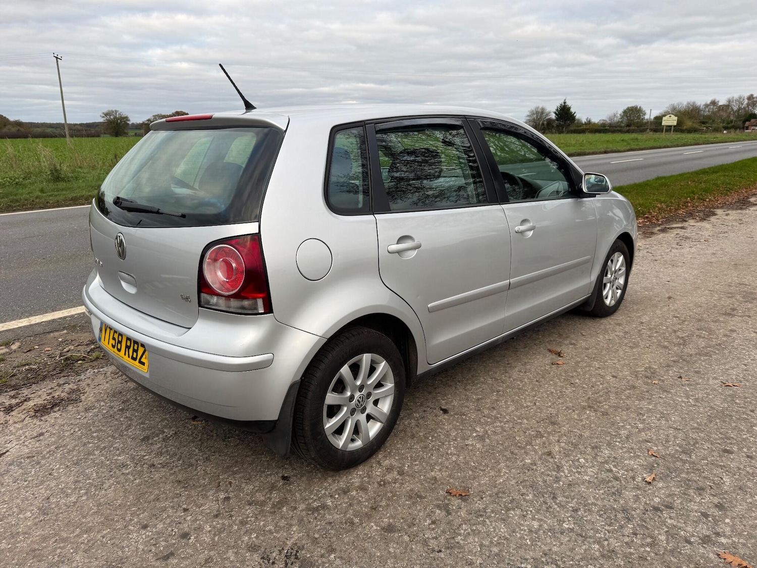 Used Volkswagen Polo 2008 for sale - 76596984: Photo 31