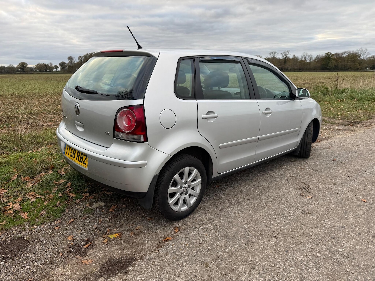 Used Volkswagen Polo 2008 for sale - 76596984: Photo 33