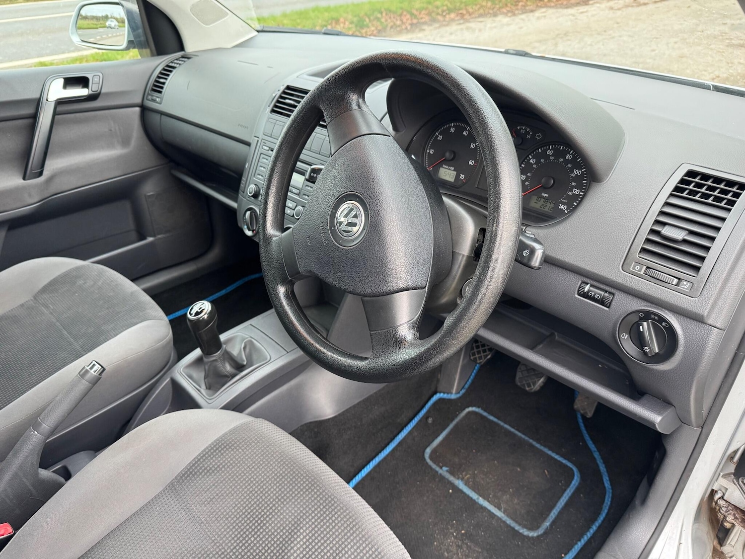 Used Volkswagen Polo 2008 for sale - 76596984: Photo 42