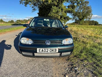 Used Volkswagen Golf 2002 for sale - 76032417: Photo