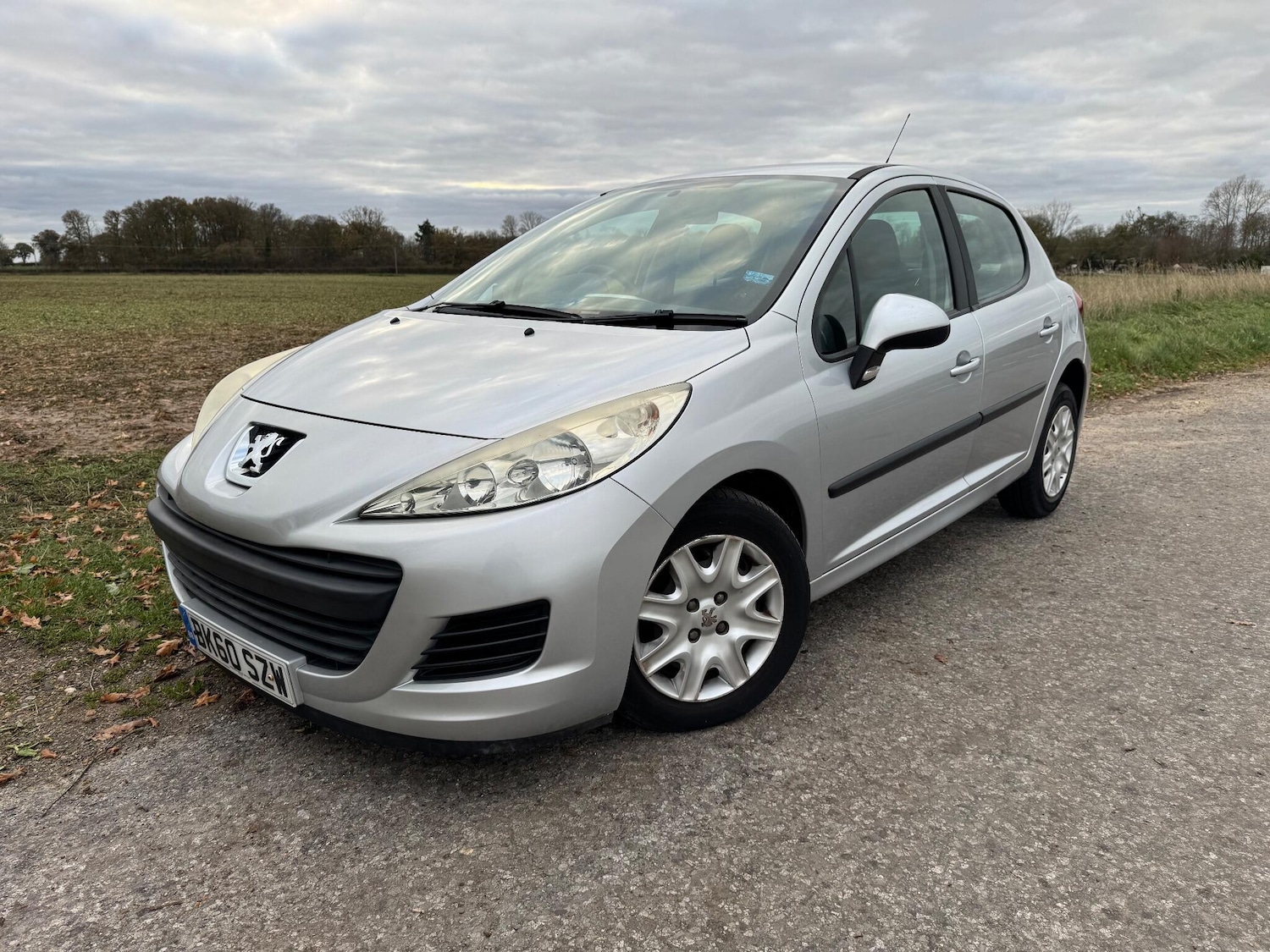 Used Peugeot 207 2010 for sale - 76597215: Photo 16