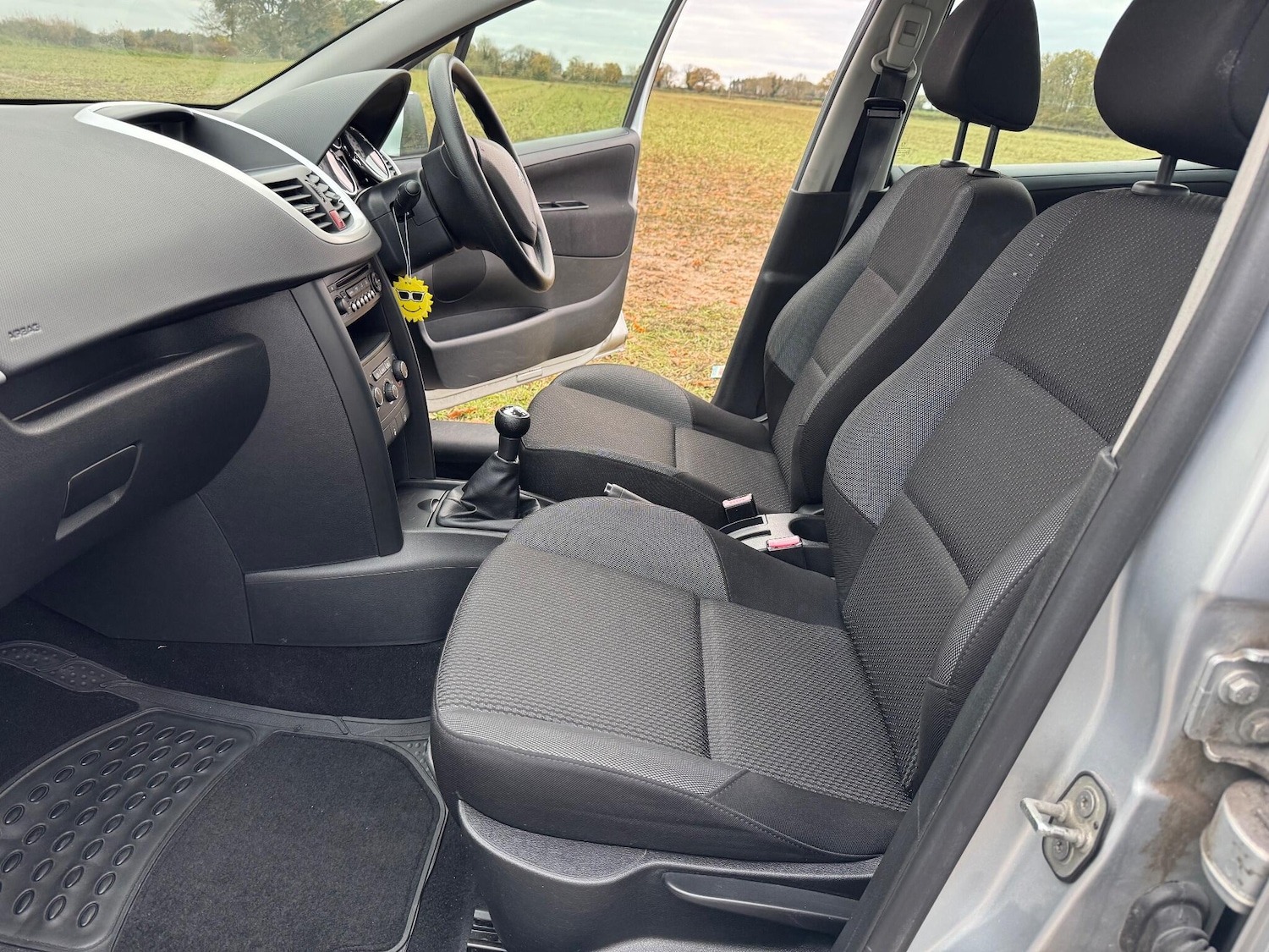 Used Peugeot 207 2010 for sale - 76597215: Photo 52