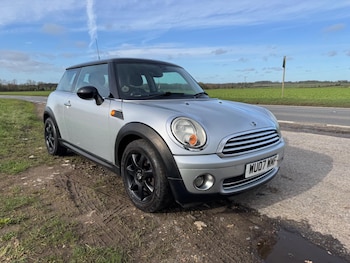 MINI Hatch feature image